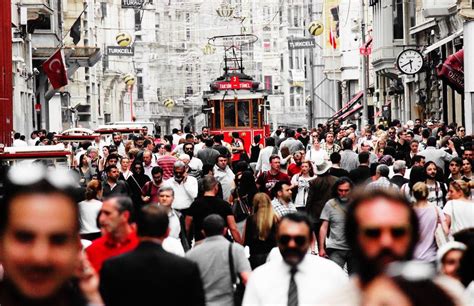 İstanbulda yaşam maliyeti bir yılda yüzde 100den fazla arttı